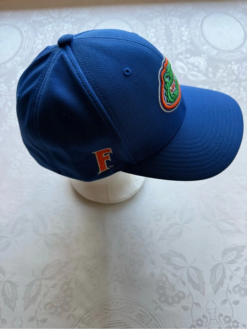 Top of the World Blue Flexfit Hat Cap Florida Gators Embroidered Logo OSFM (M/L)